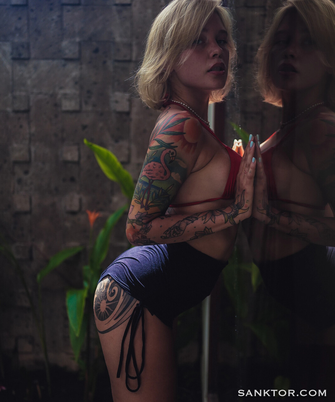 Foto porno biondina magra in doppia penetrazione - Image 8