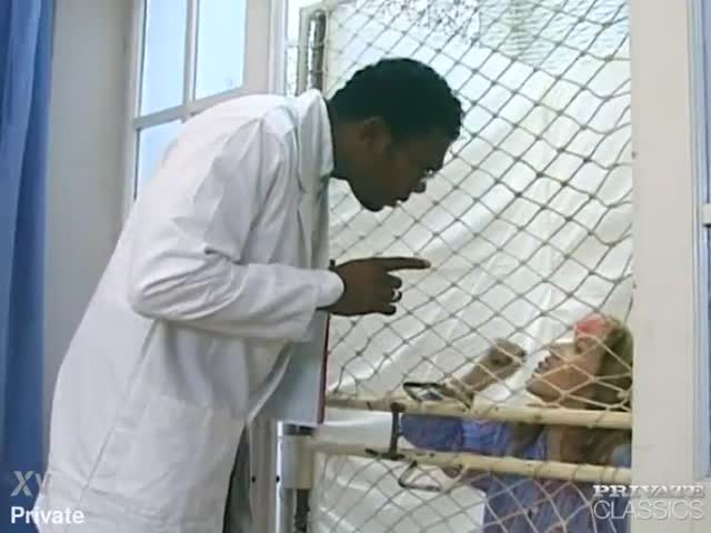 allieva infermiera e il medico corrotto