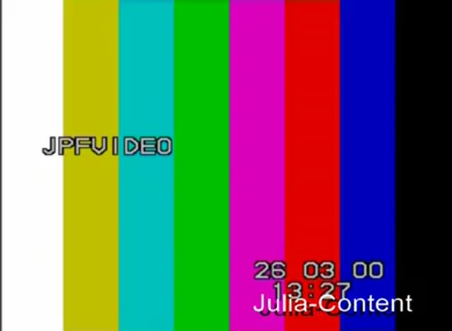 Sesso a tre sul bus con due scolaresse fottute dall'autista