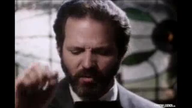 Porno vintage con una bionda fottuta in ufficio 