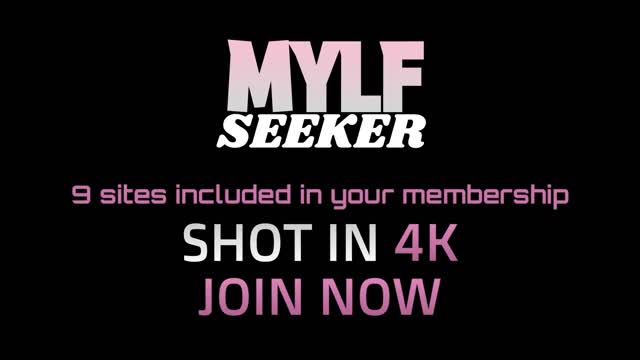 Milf tettona riceve tanta sborra in bocca dopo una lunga chiavata