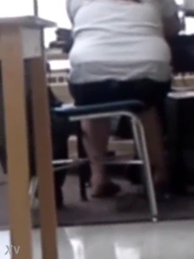 Betty, una calda moglie bionda incinta ha voglia di cazzo